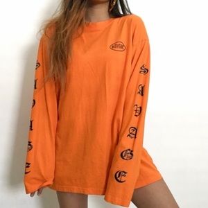 FOREVER 21 SAVAGE TOP